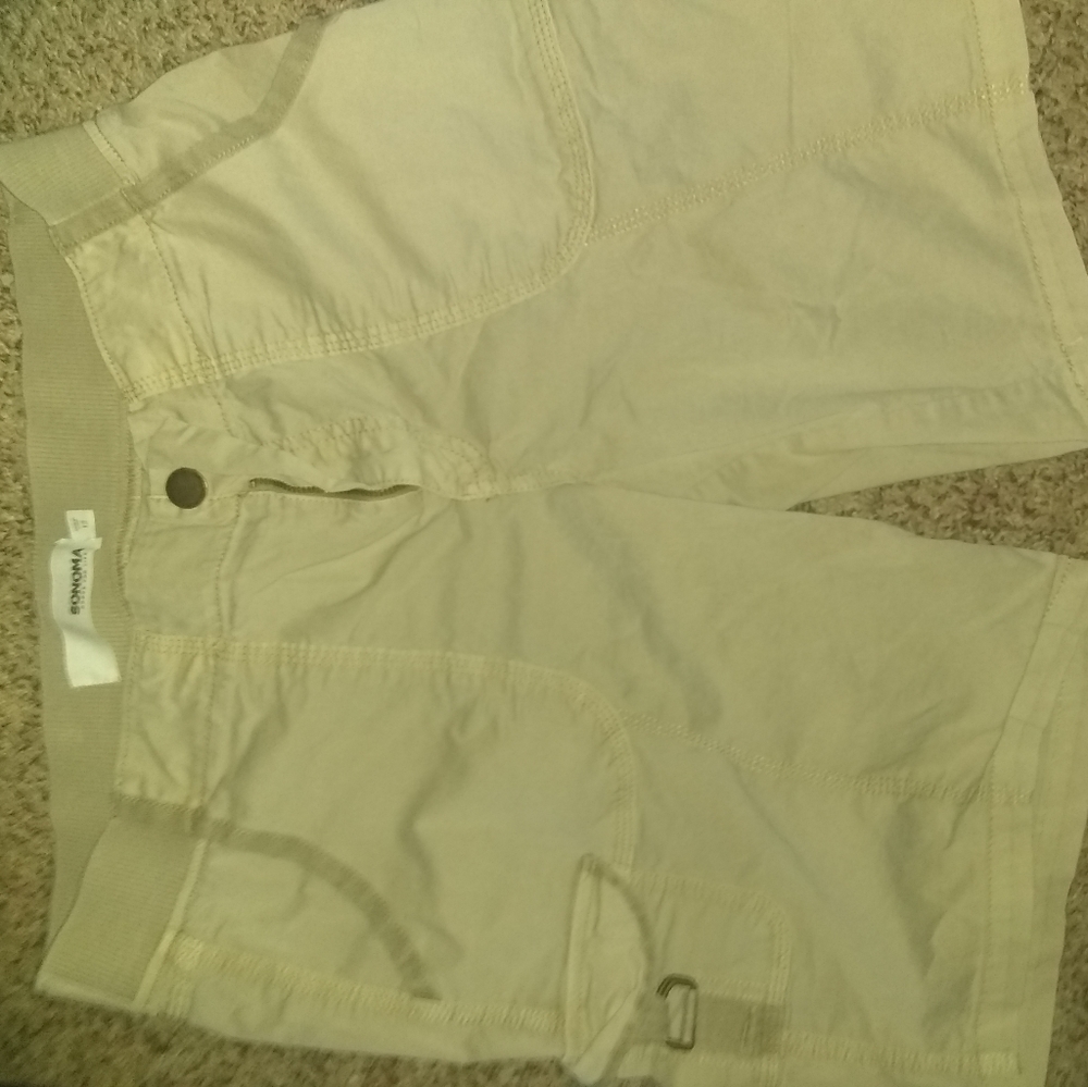 Sonoma size 12 khaki cargo shorts